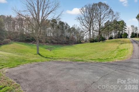 343 Hoyles Creek Road Dallas NC 28034