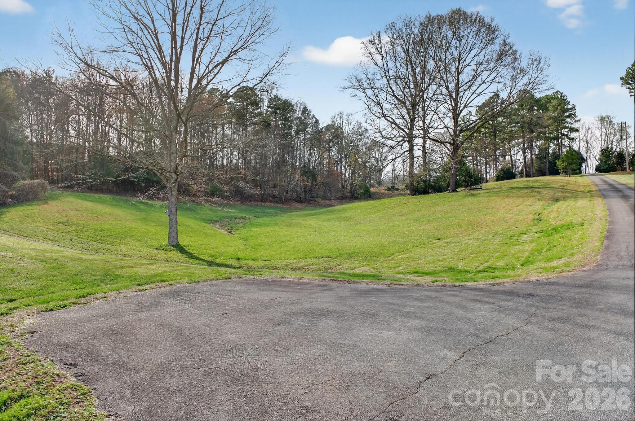 343 Hoyles Creek Road Dallas NC 28034