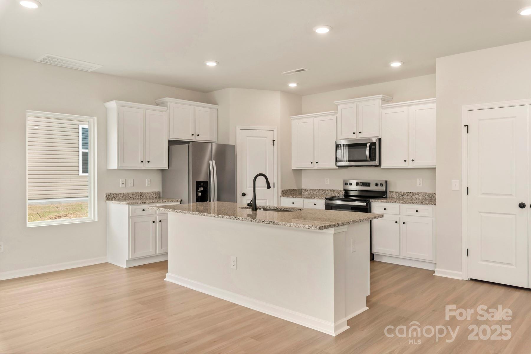 1041 Russell Drive Winston Salem NC 27127