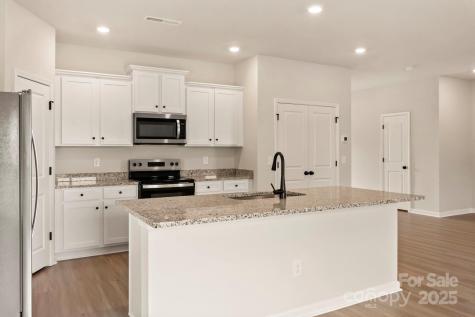 1041 Russell Drive Winston Salem NC 27127
