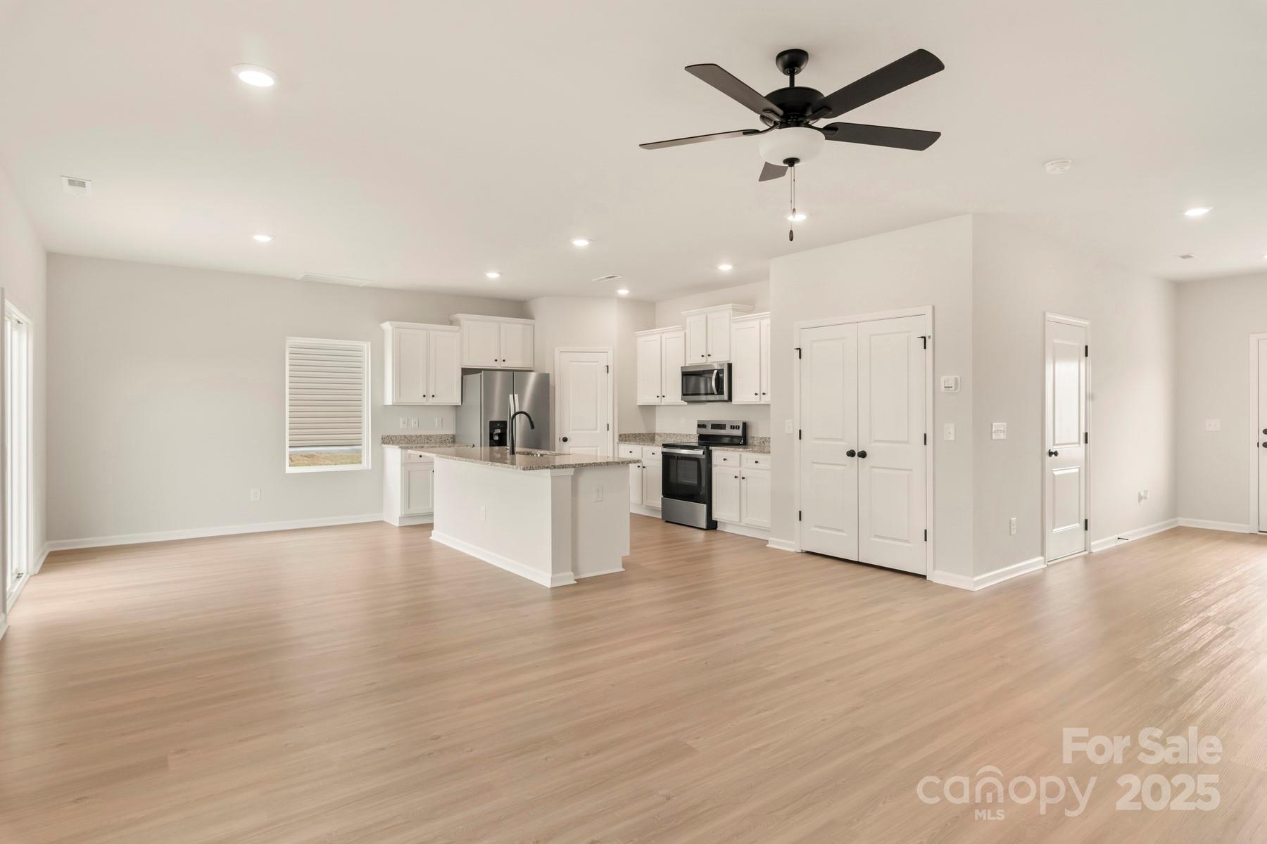 1041 Russell Drive Winston Salem NC 27127