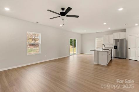 1041 Russell Drive Winston Salem NC 27127