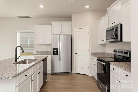 1041 Russell Drive Winston Salem NC 27127