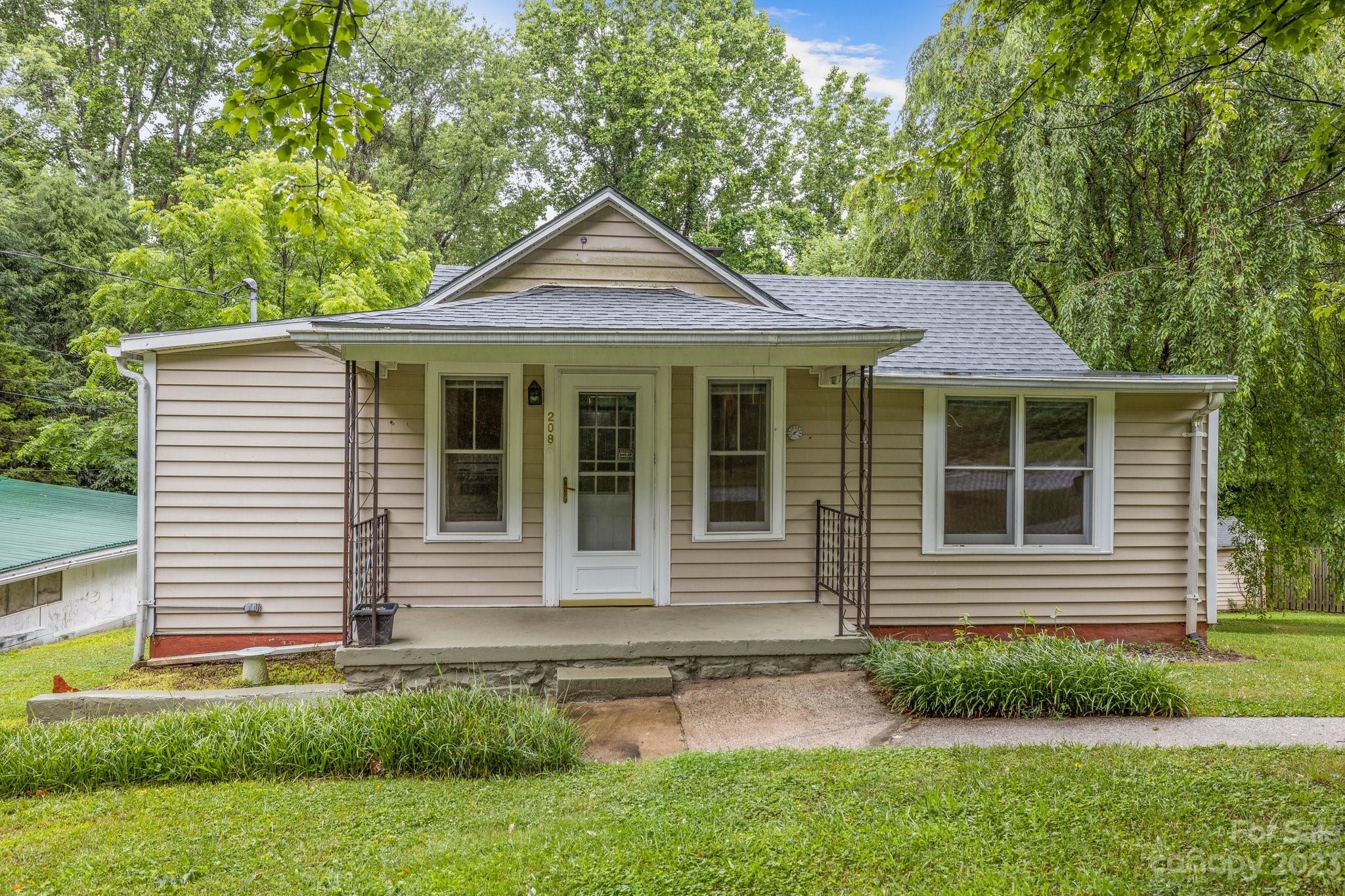 208 Appalachian Way Asheville NC 28806