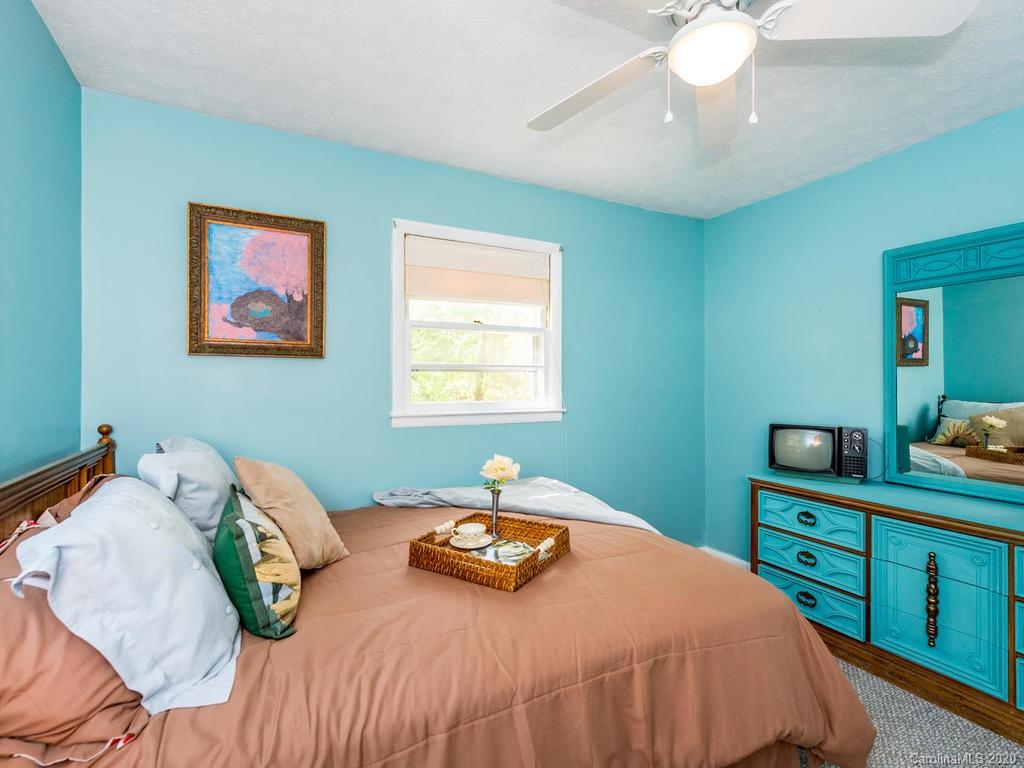 13 Allison Court Asheville NC 28805