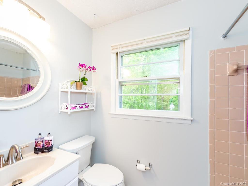 13 Allison Court Asheville NC 28805