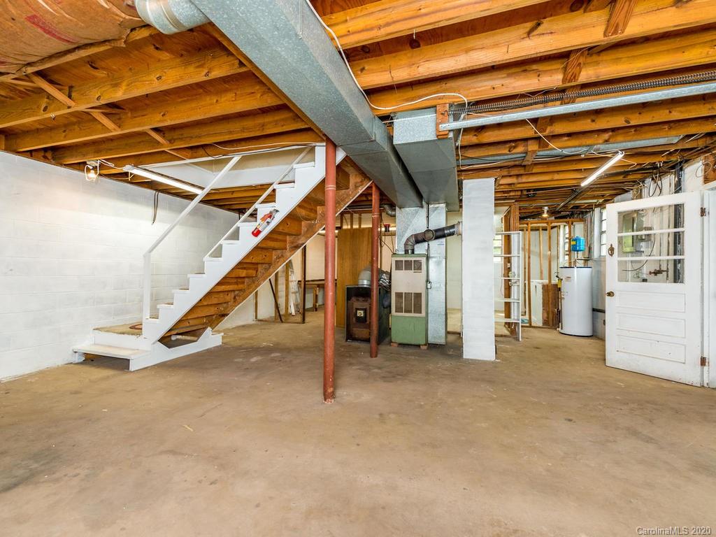 13 Allison Court Asheville NC 28805
