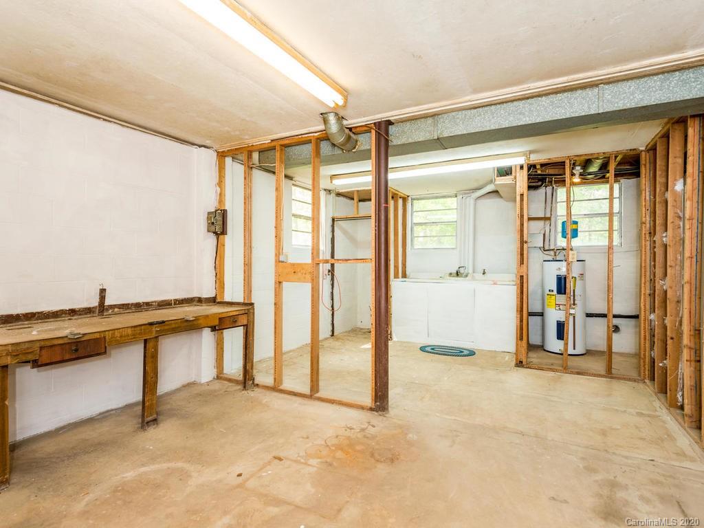 13 Allison Court Asheville NC 28805