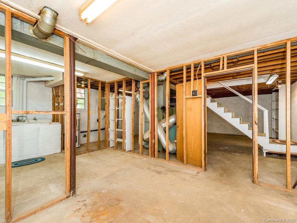 13 Allison Court Asheville NC 28805