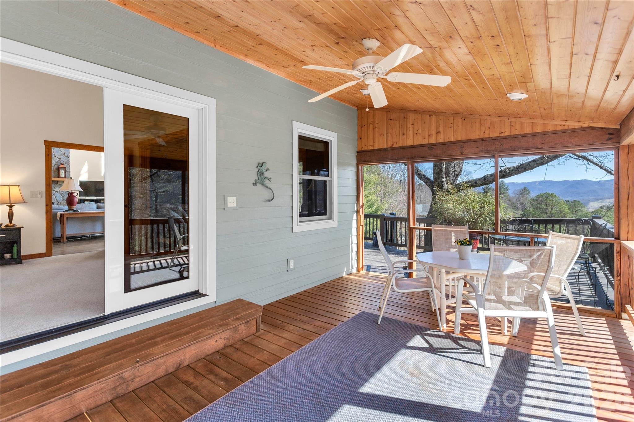 1111 Coyote Hollow Road Waynesville NC 28785