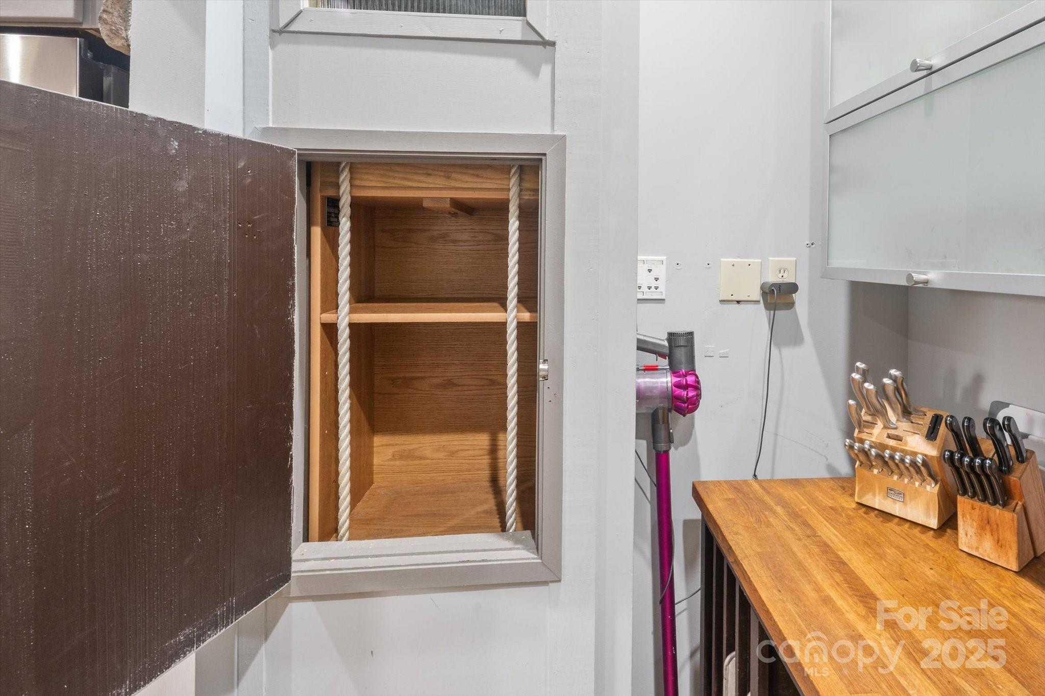 94 Davey Crockett Road Fairview NC 28730