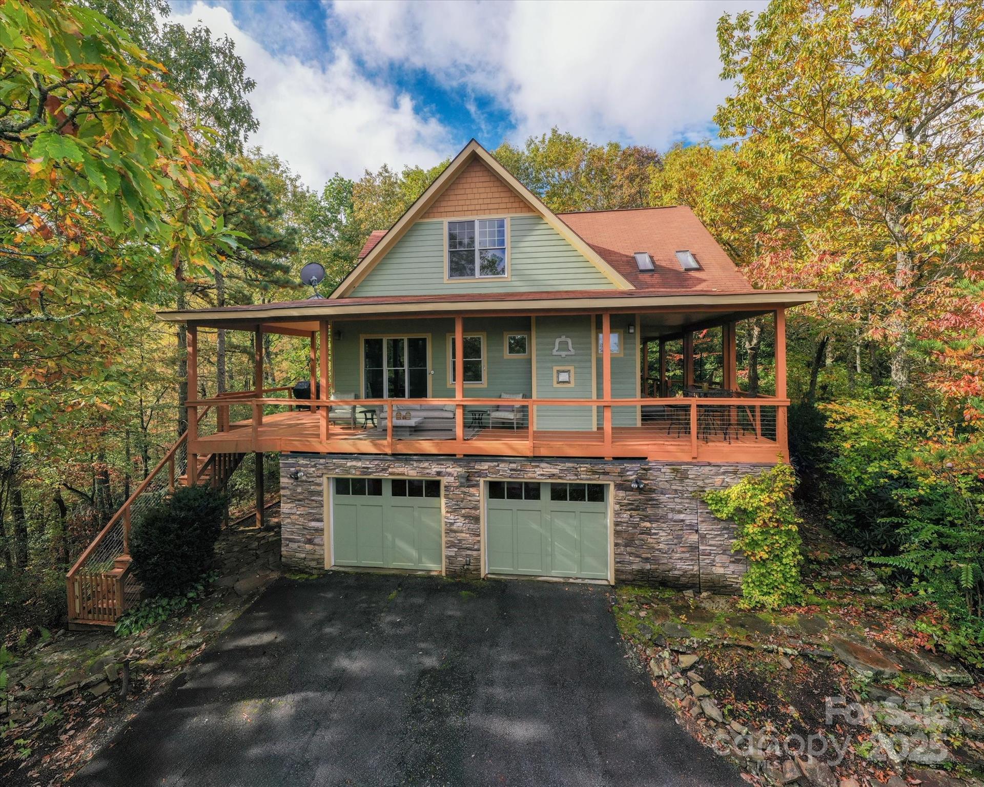 94 Davey Crockett Road Fairview NC 28730