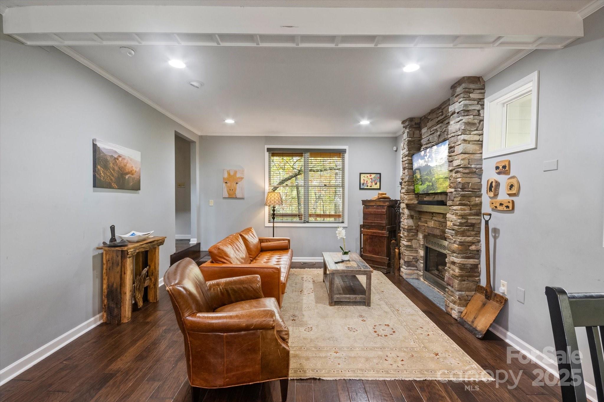 94 Davey Crockett Road Fairview NC 28730