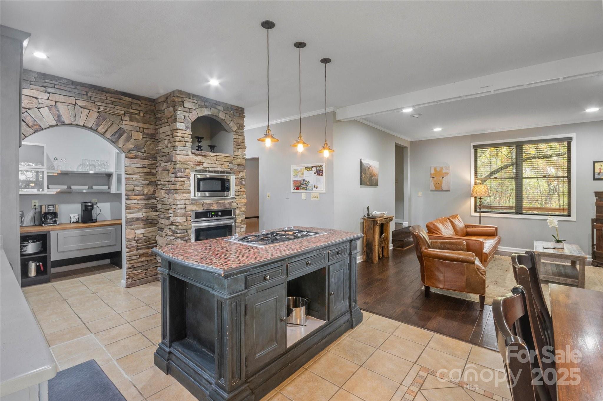 94 Davey Crockett Road Fairview NC 28730