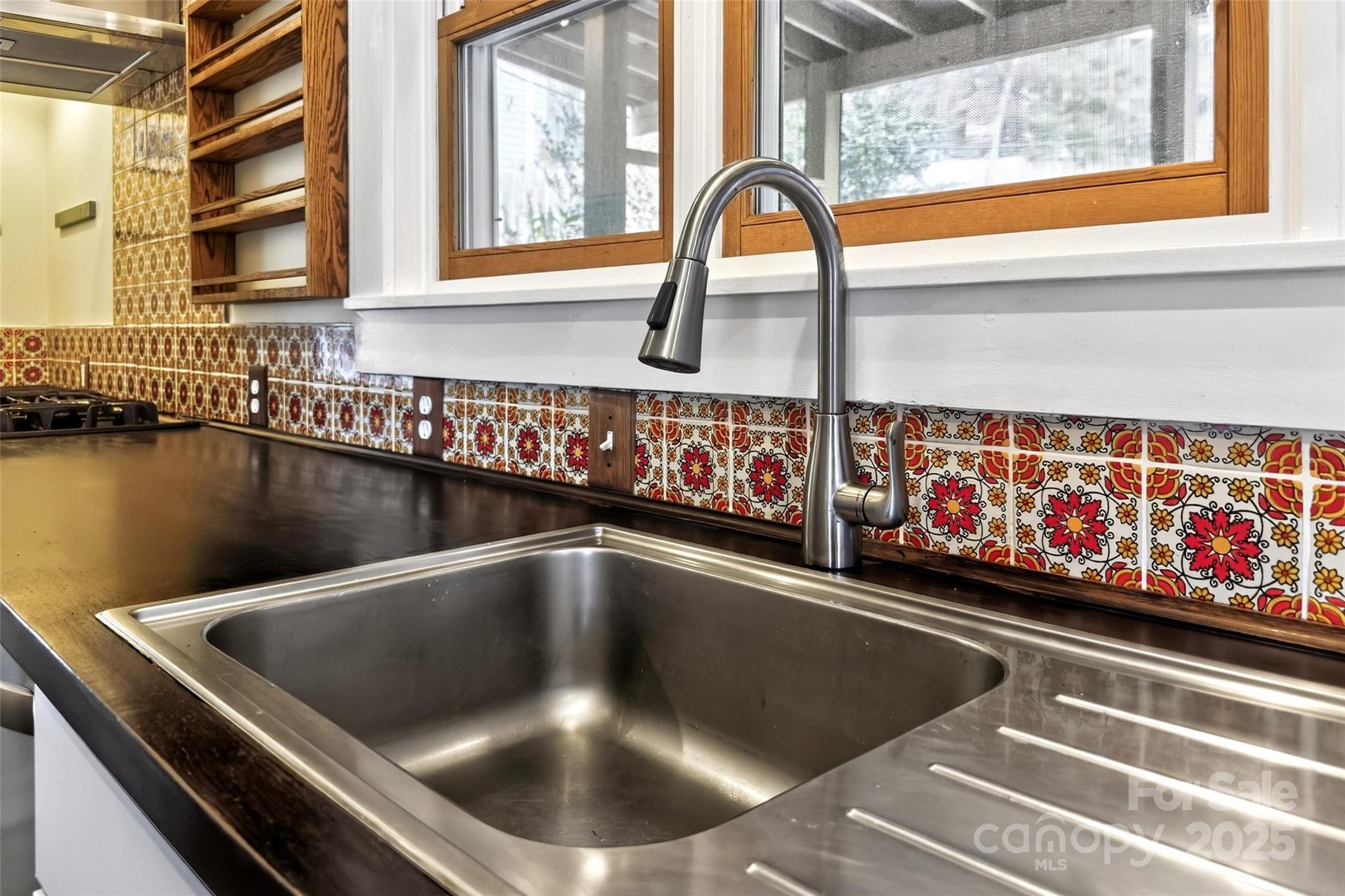 104 Rhododendron Avenue Black Mountain NC 28711