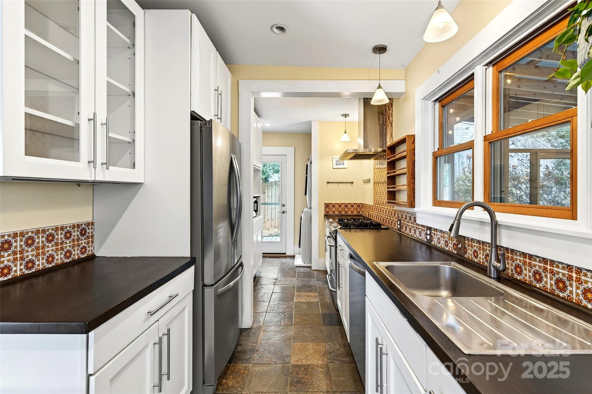 104 Rhododendron Avenue Black Mountain NC 28711