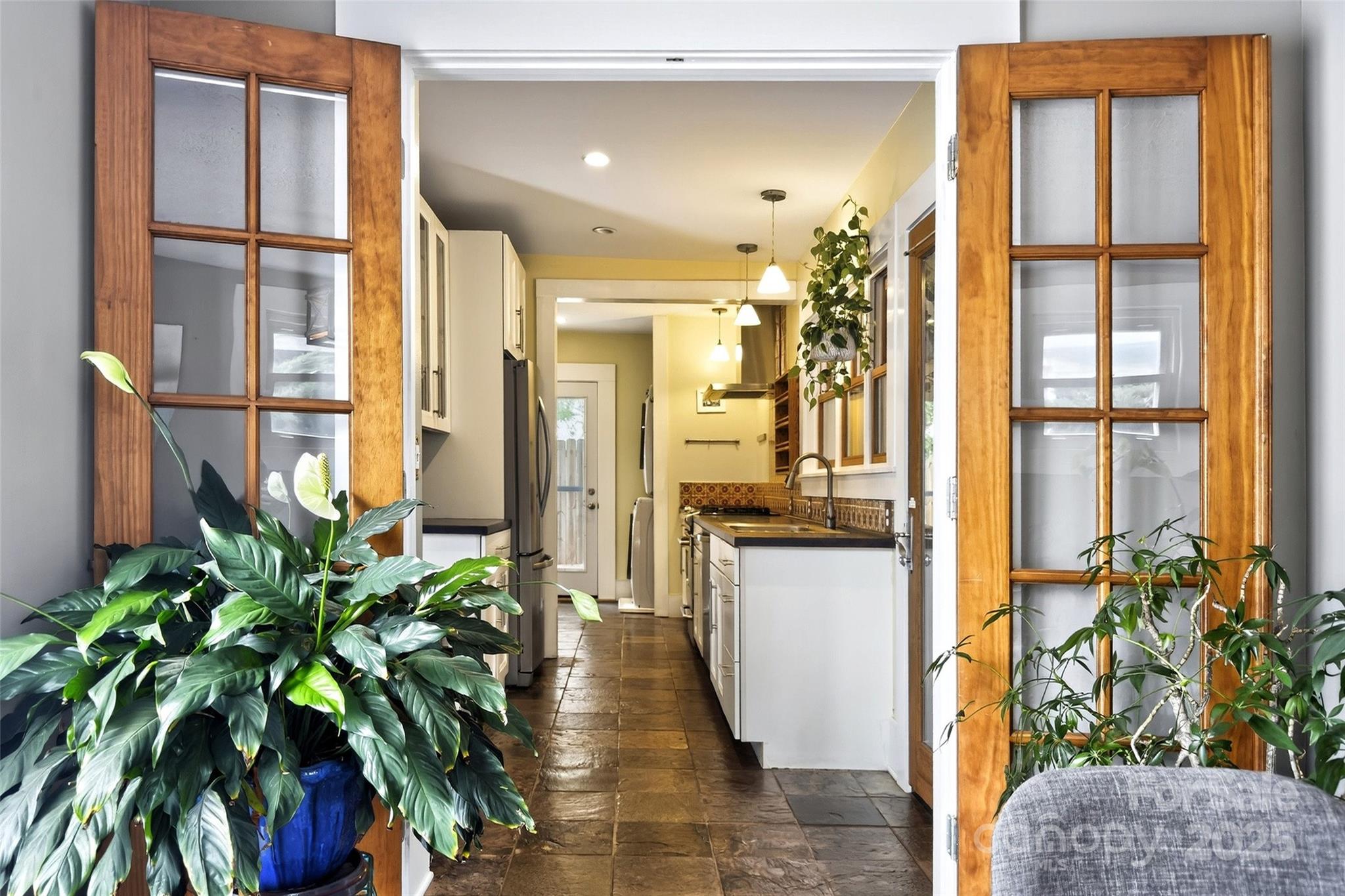 104 Rhododendron Avenue Black Mountain NC 28711