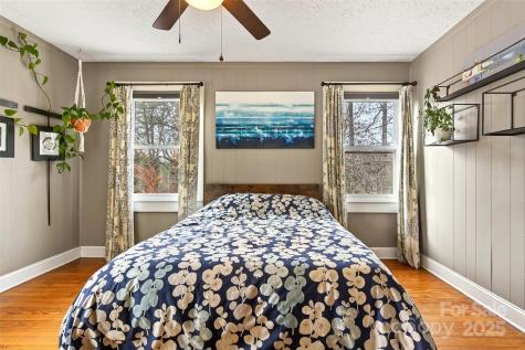 104 Rhododendron Avenue Black Mountain NC 28711