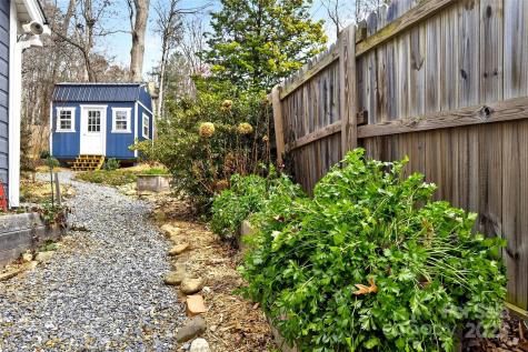 104 Rhododendron Avenue Black Mountain NC 28711
