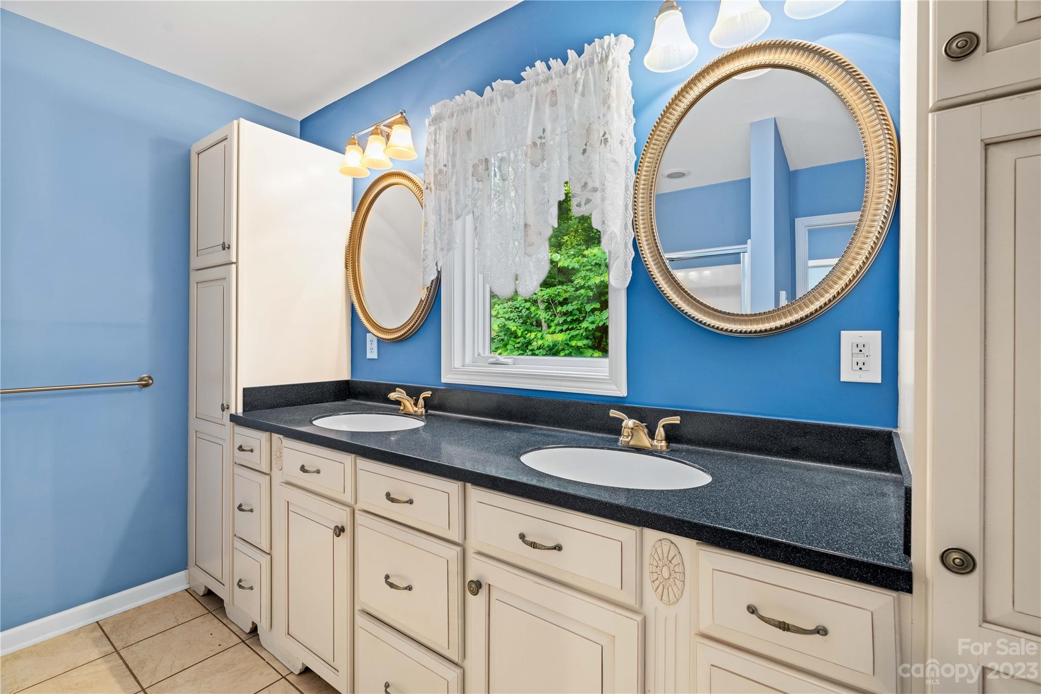 10 Holt Circle Fletcher NC 28732
