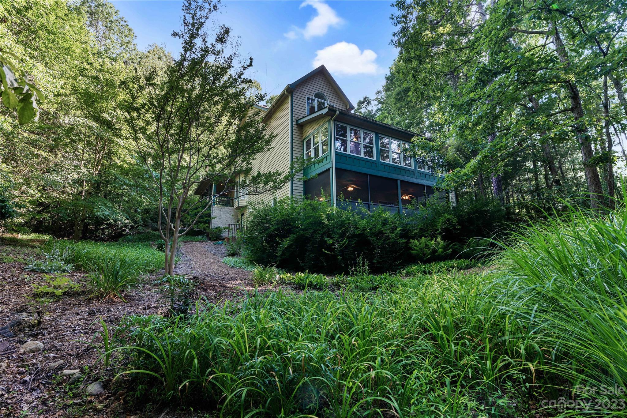 10 Holt Circle Fletcher NC 28732