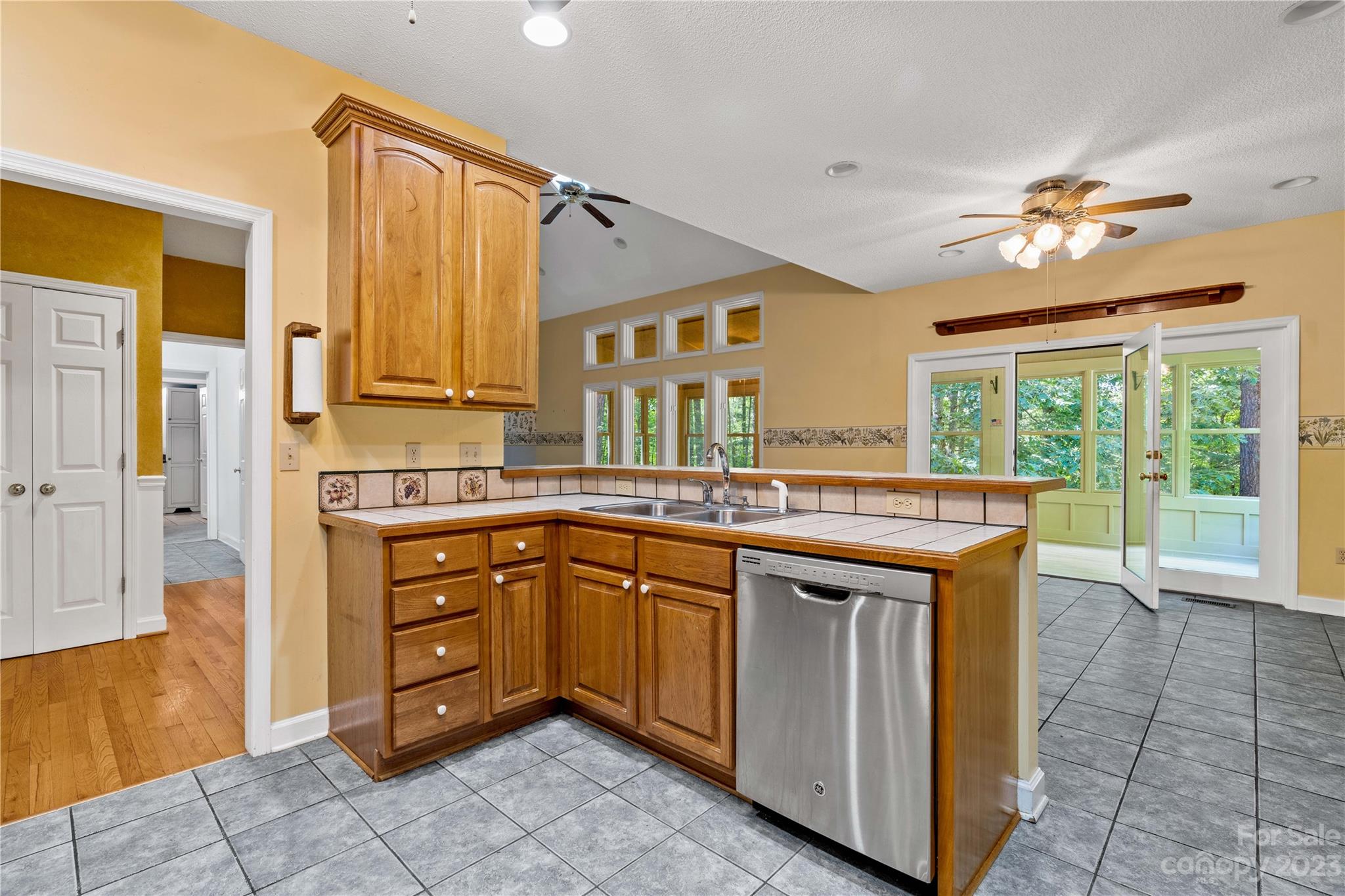 10 Holt Circle Fletcher NC 28732