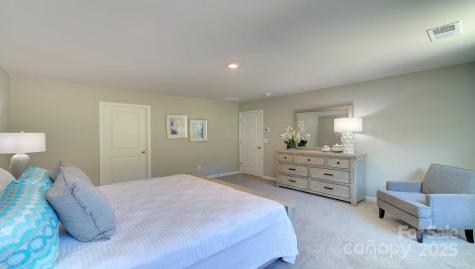 846 Adelston Lane Asheville NC 28804