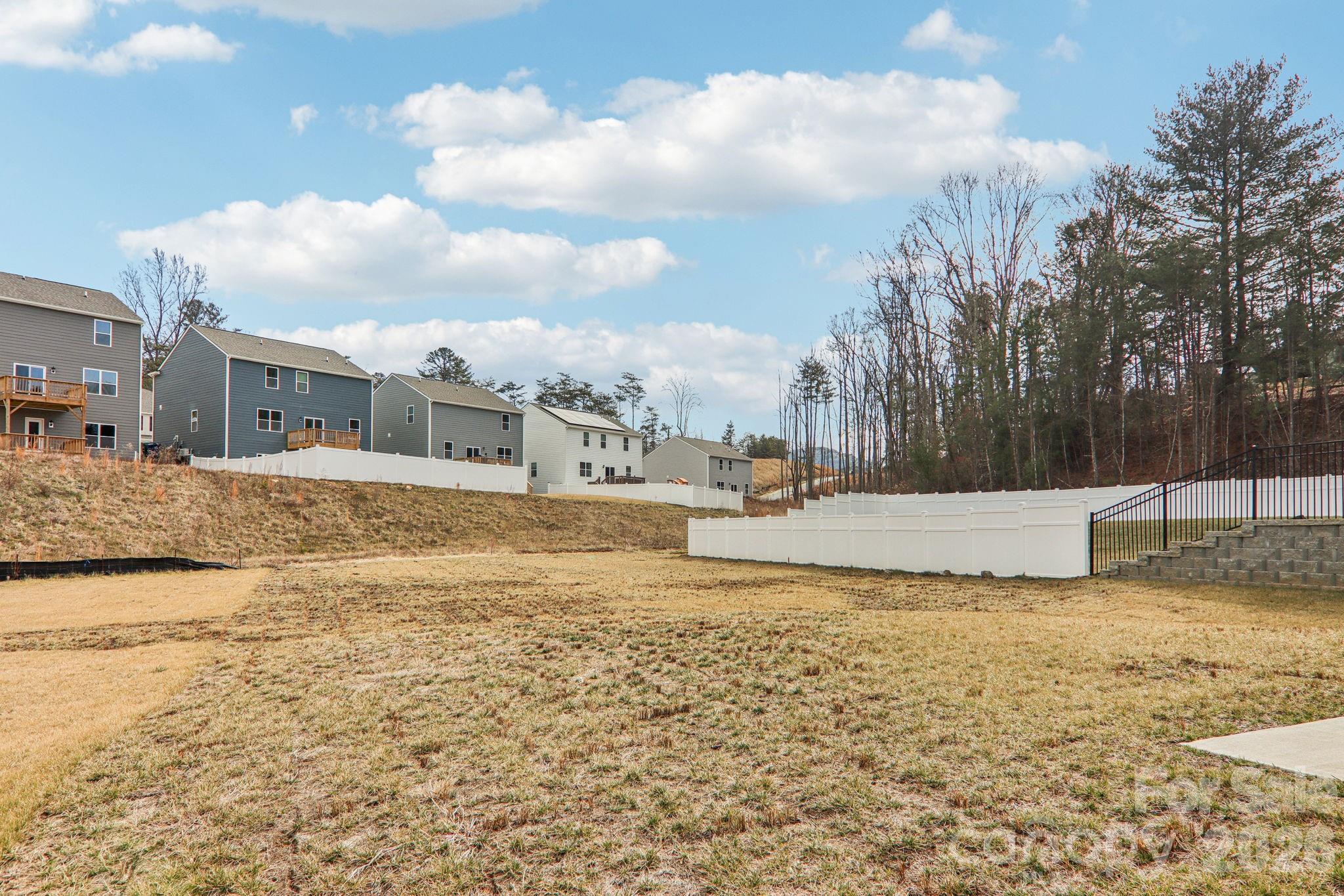 846 Adelston Lane Asheville NC 28804