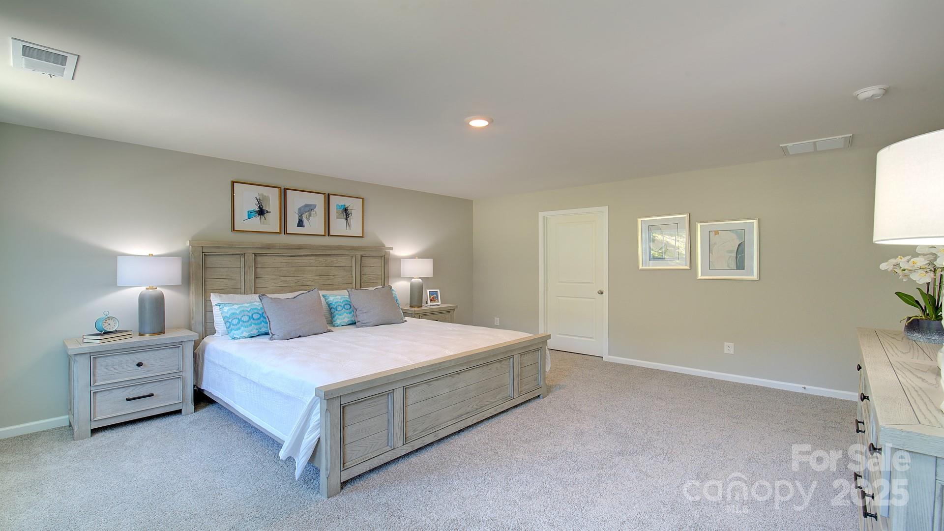 846 Adelston Lane Asheville NC 28804