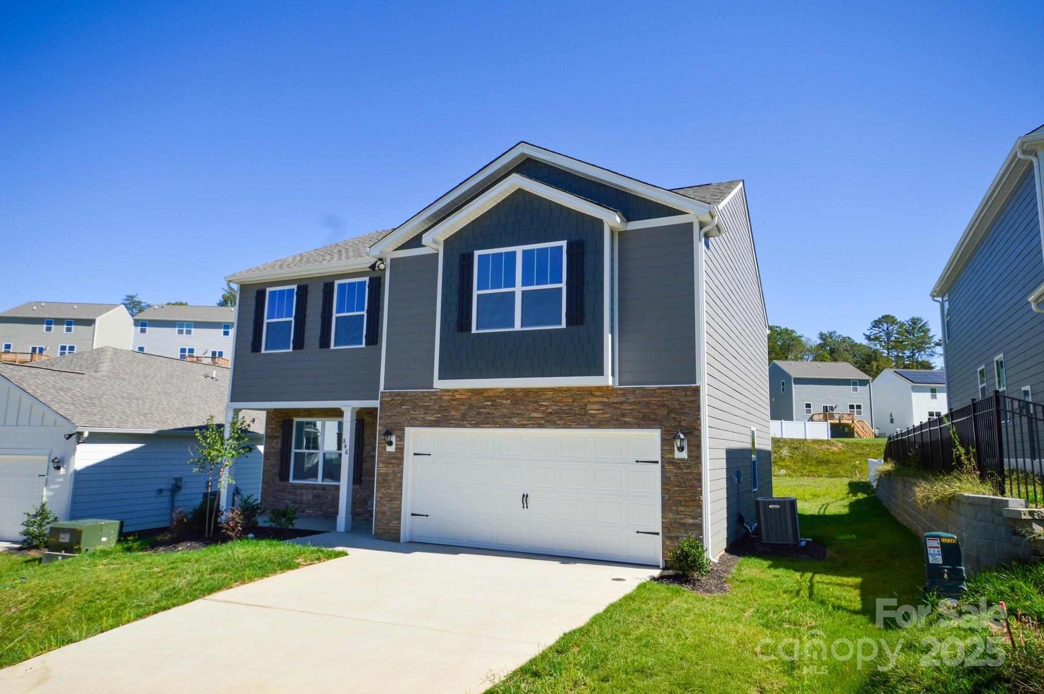 846 Adelston Lane Asheville NC 28804