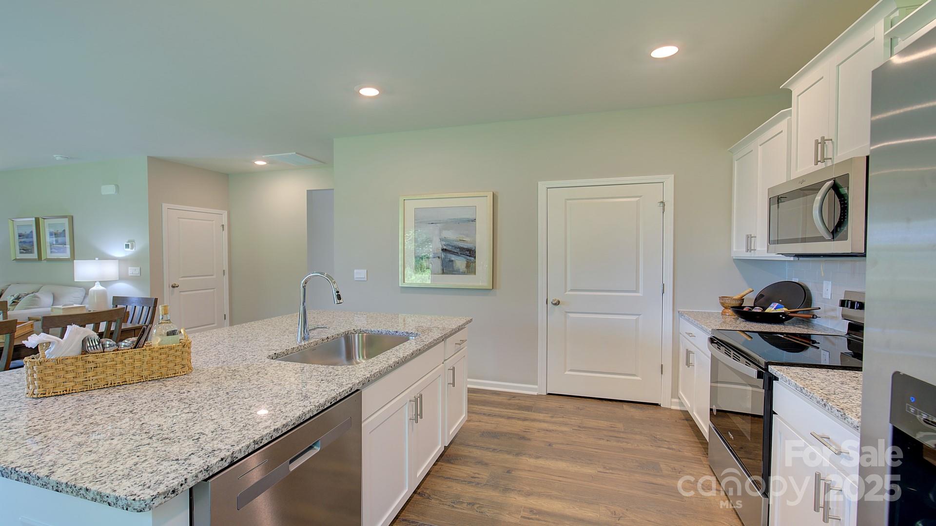 846 Adelston Lane Asheville NC 28804