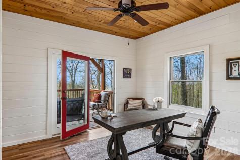 186 Cottage Lane Mars Hill NC 28754