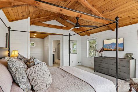 186 Cottage Lane Mars Hill NC 28754