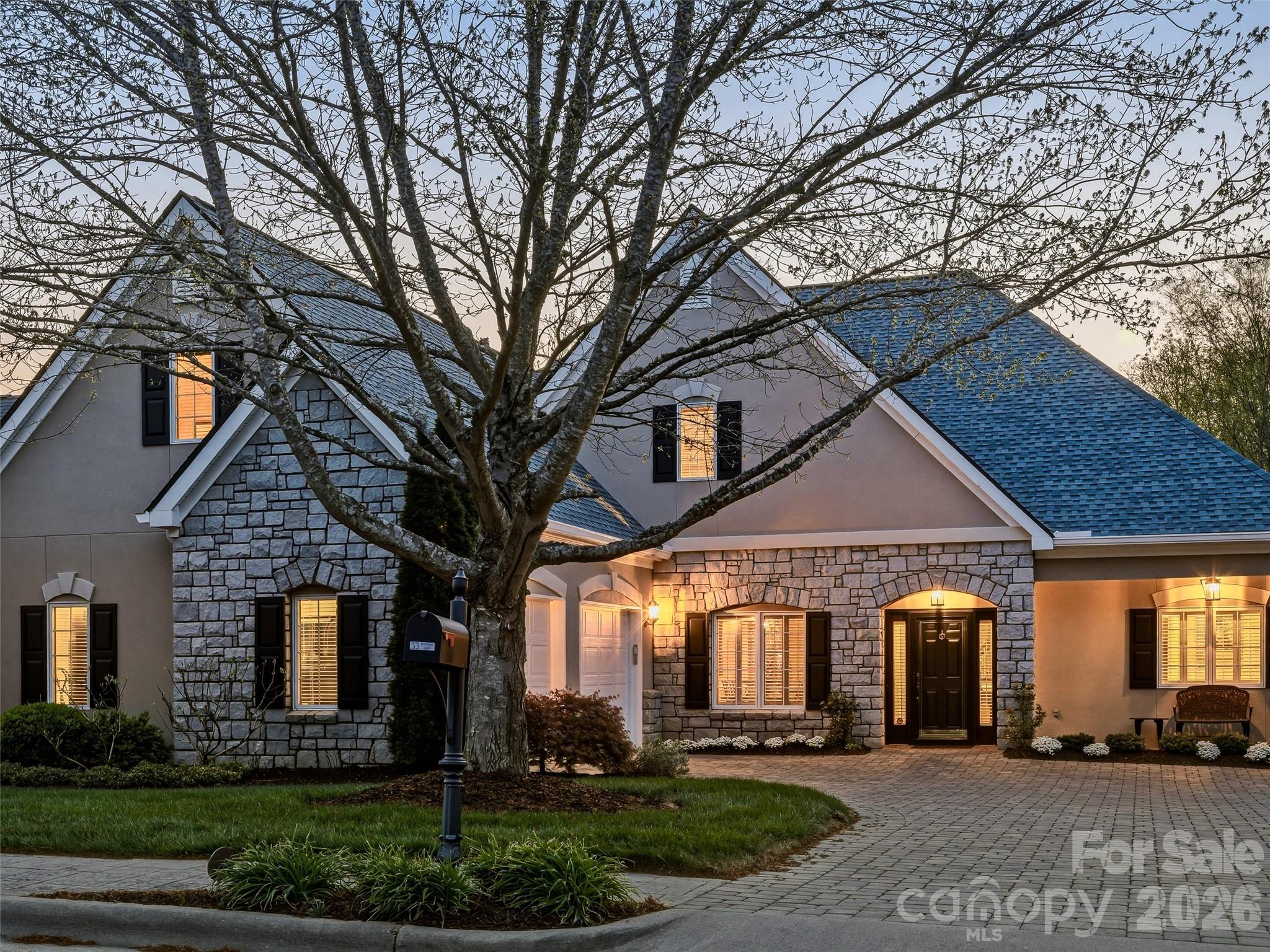 33 Tiverton Lane Asheville NC 28803