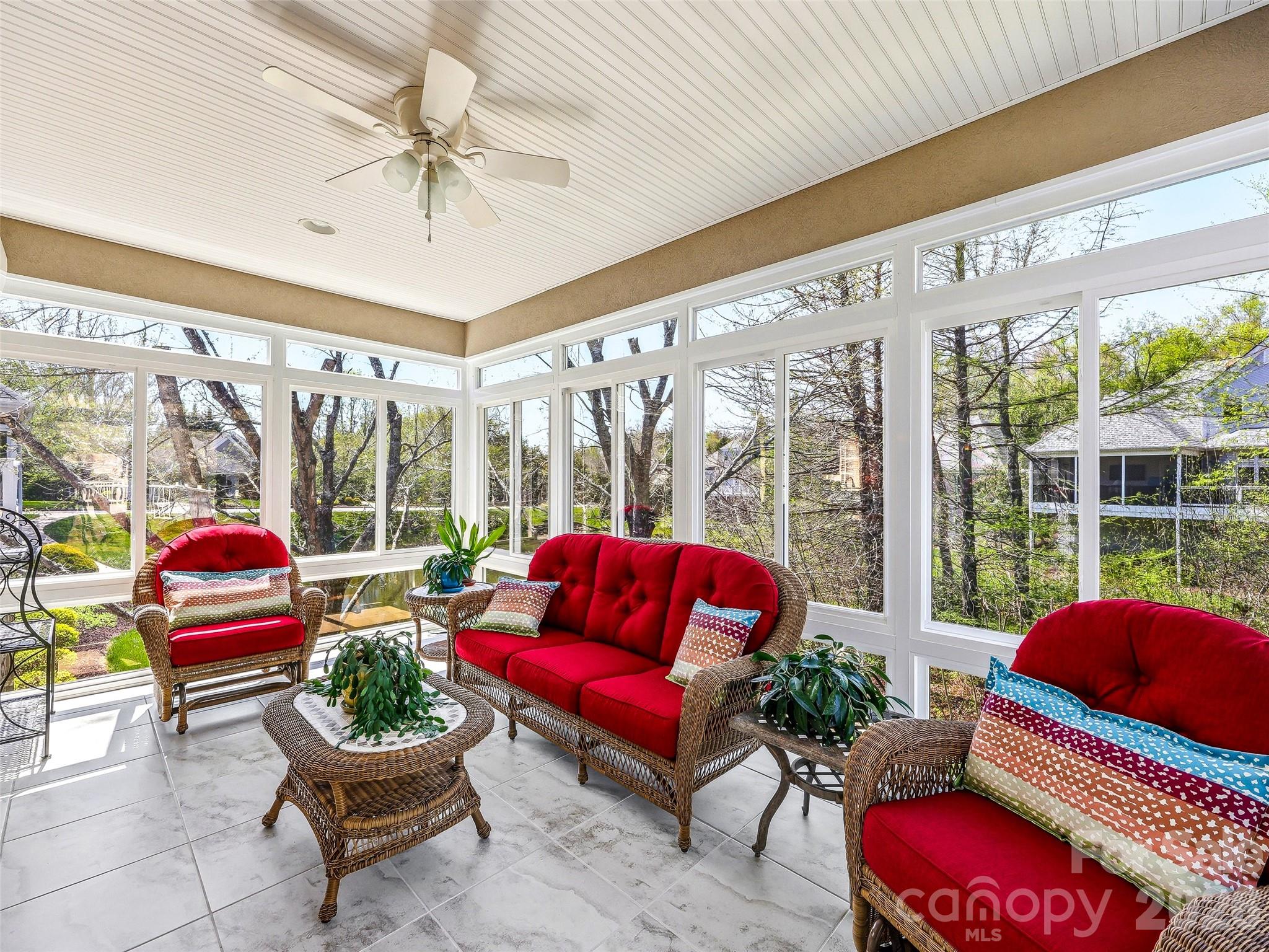 33 Tiverton Lane Asheville NC 28803