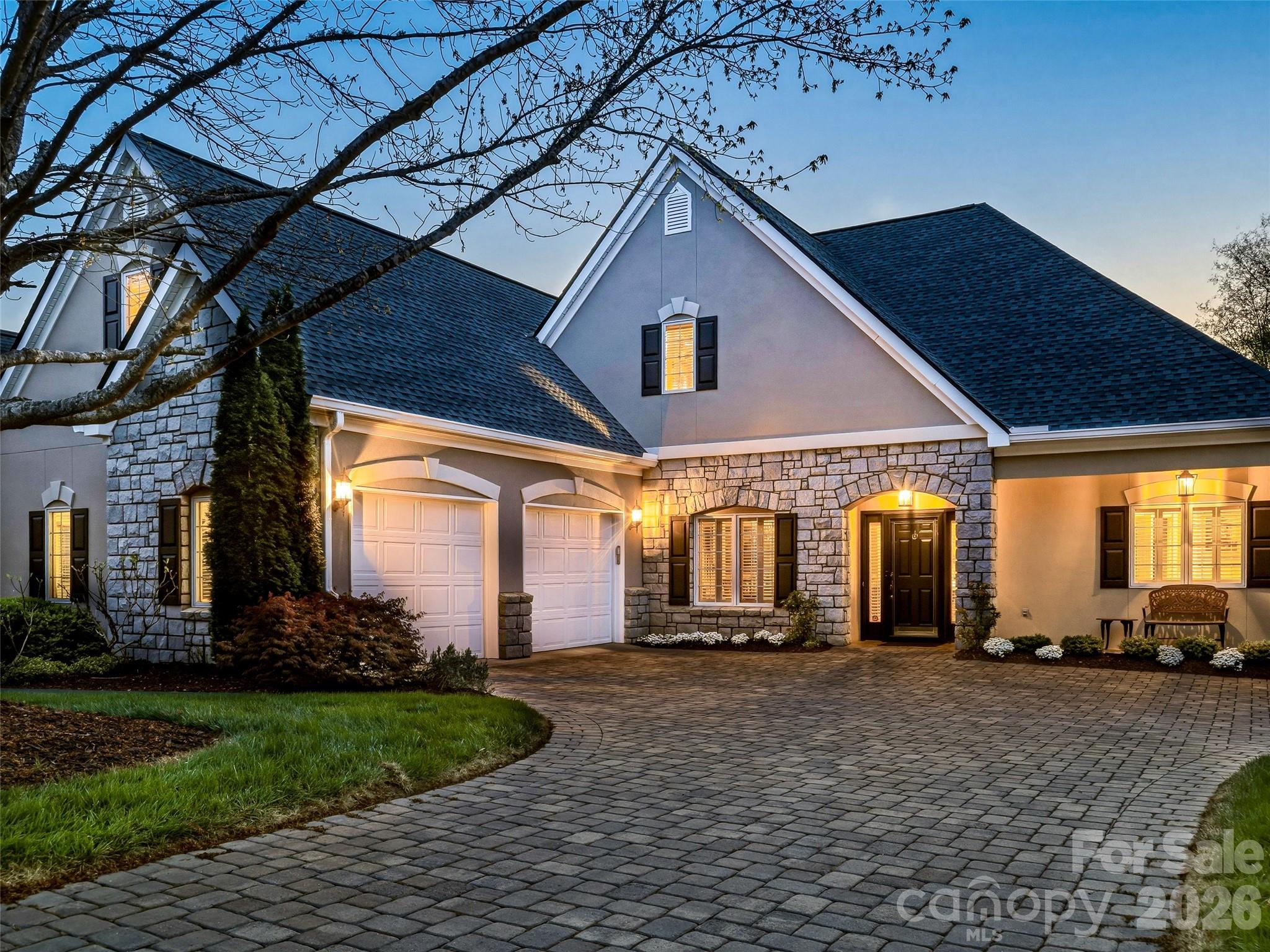 33 Tiverton Lane Asheville NC 28803