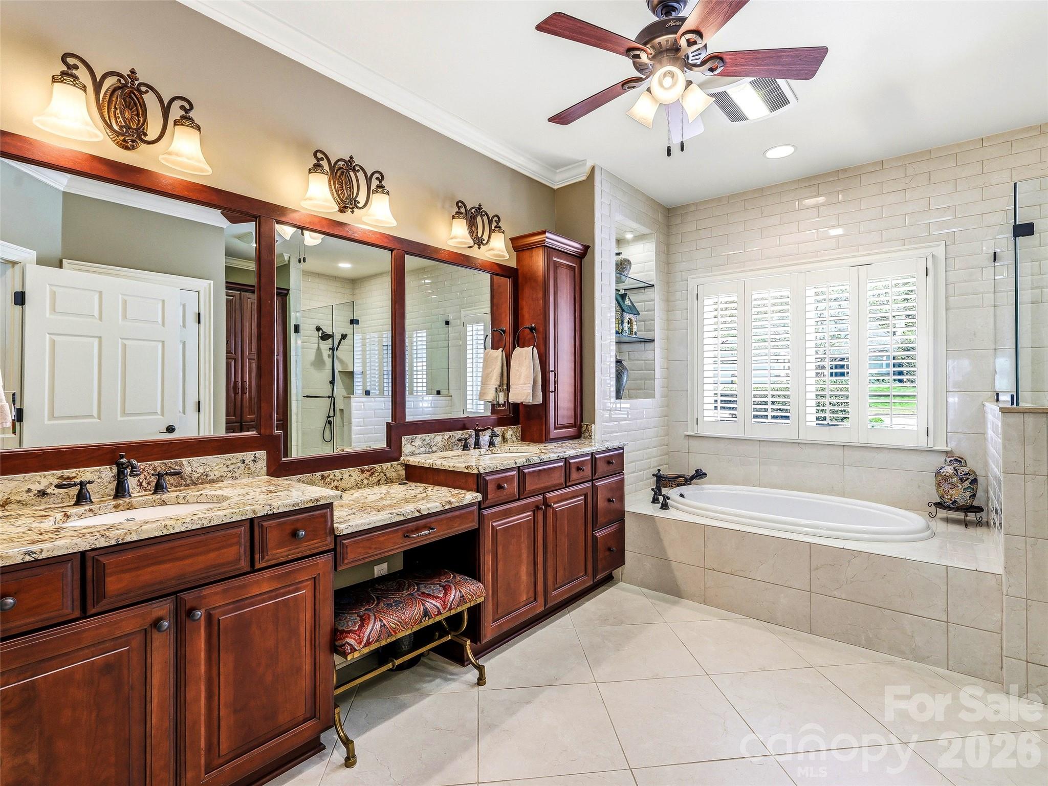 33 Tiverton Lane Asheville NC 28803