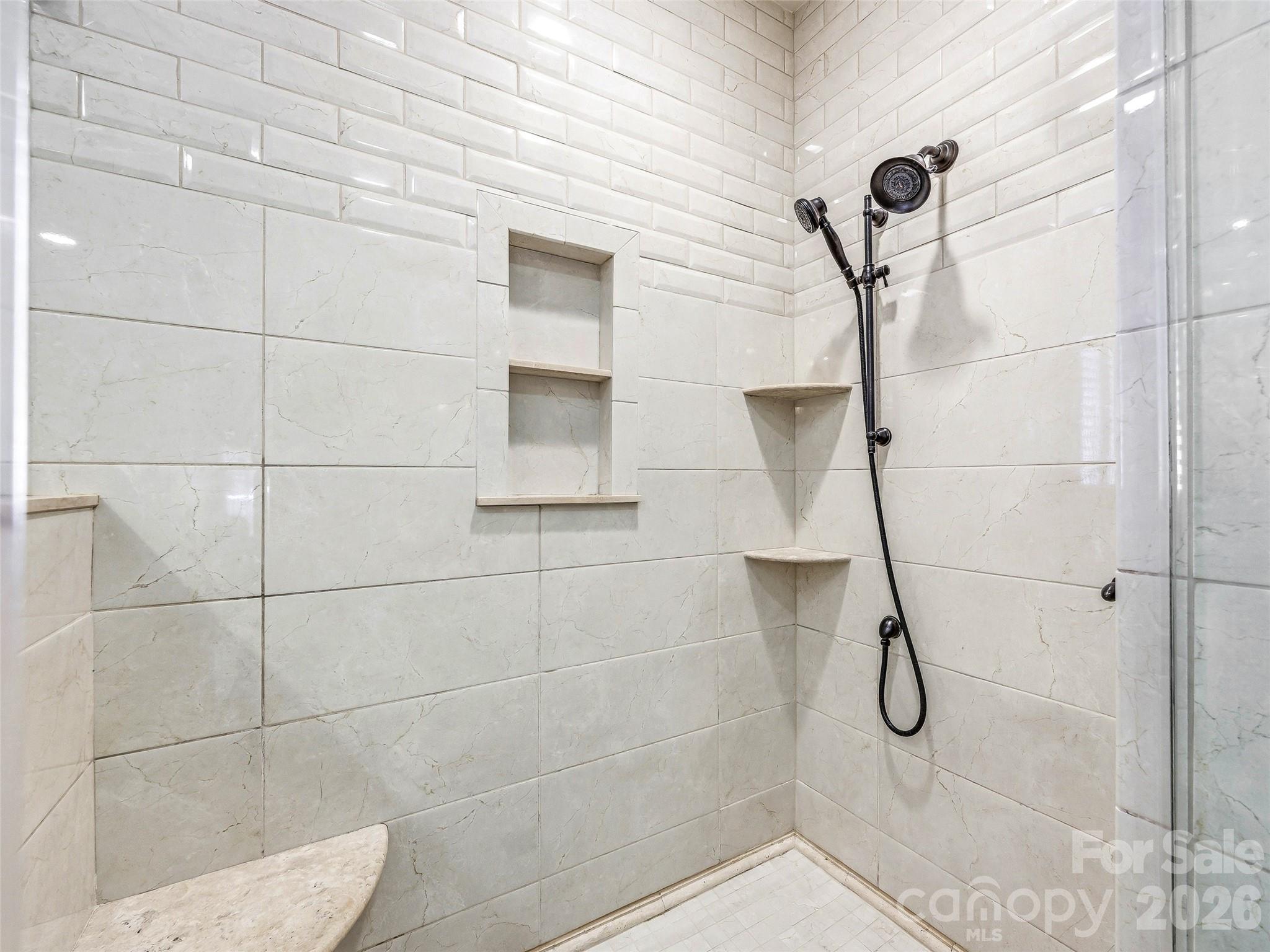 33 Tiverton Lane Asheville NC 28803