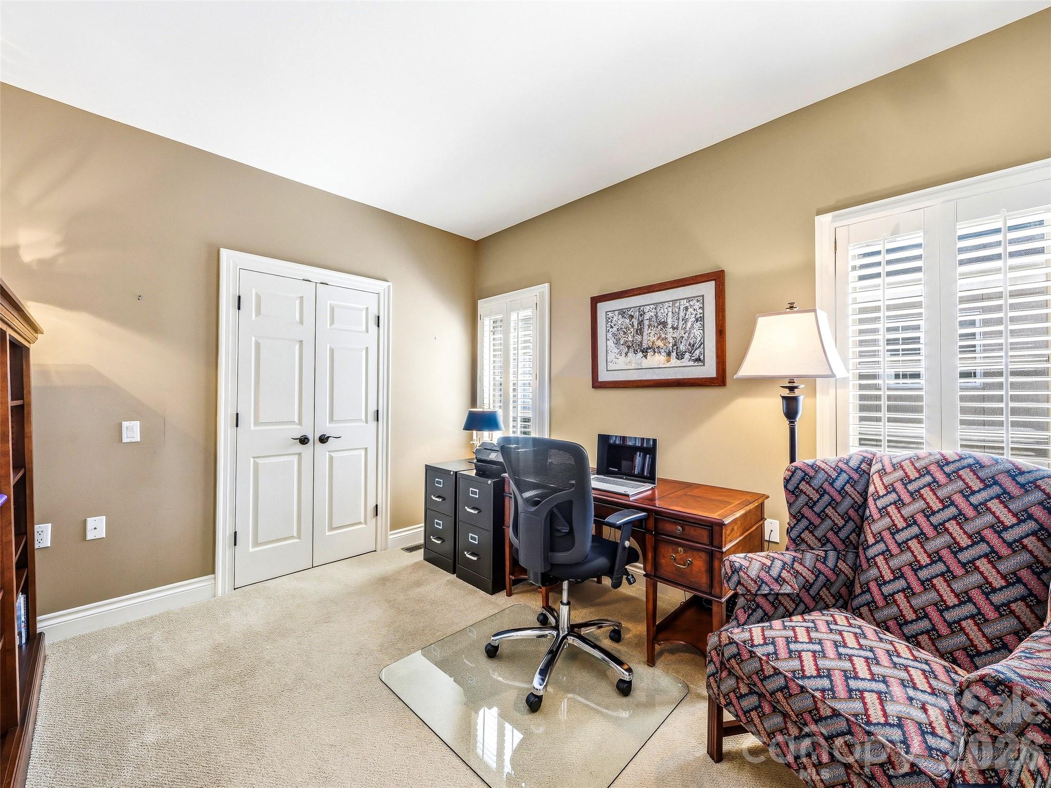 33 Tiverton Lane Asheville NC 28803