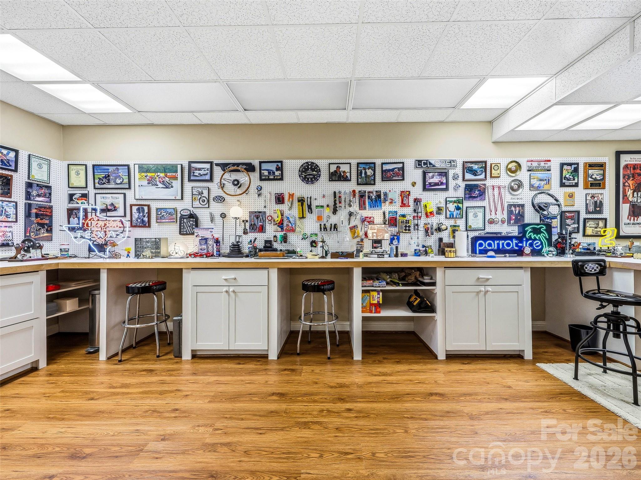 33 Tiverton Lane Asheville NC 28803