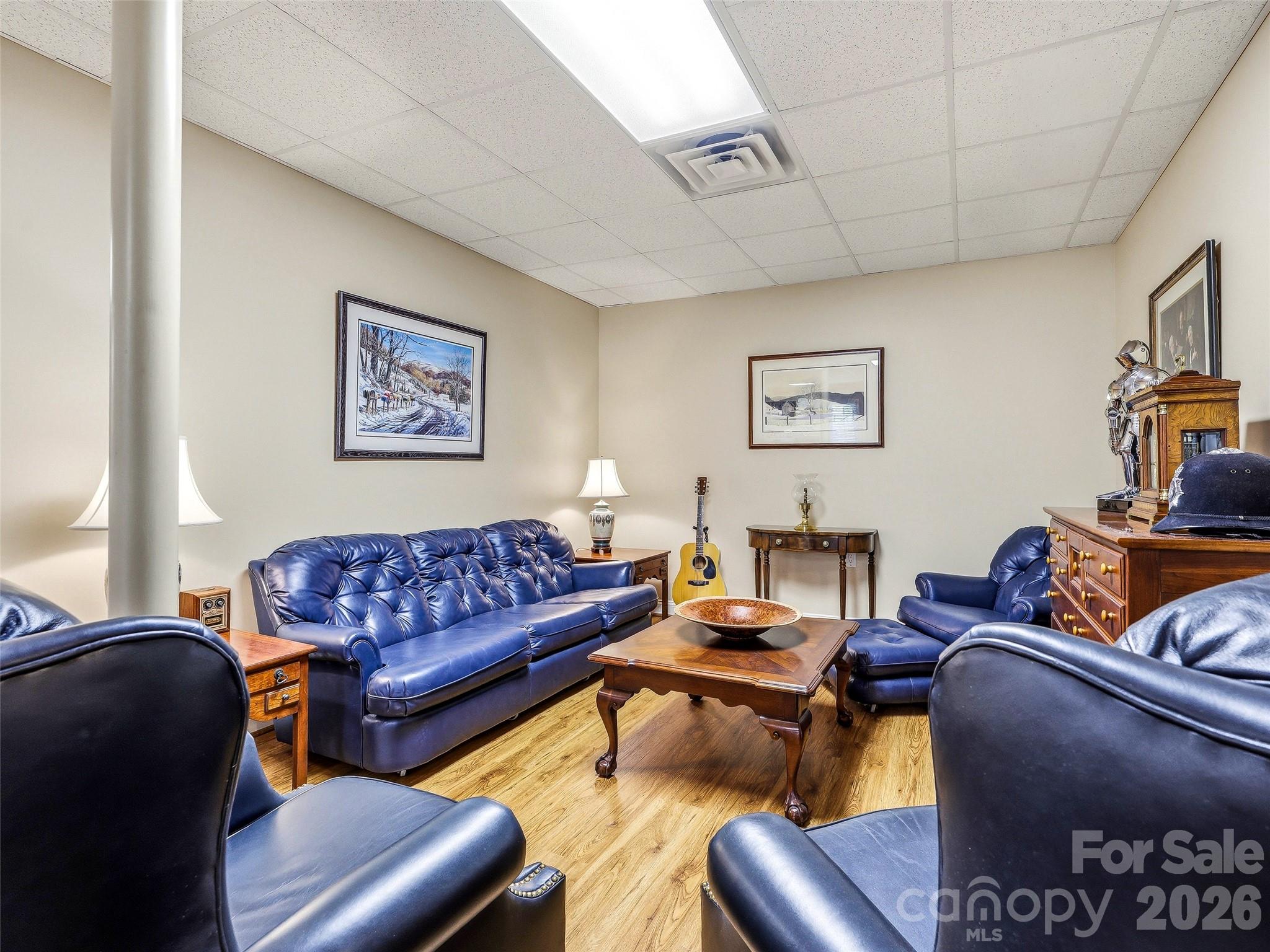 33 Tiverton Lane Asheville NC 28803