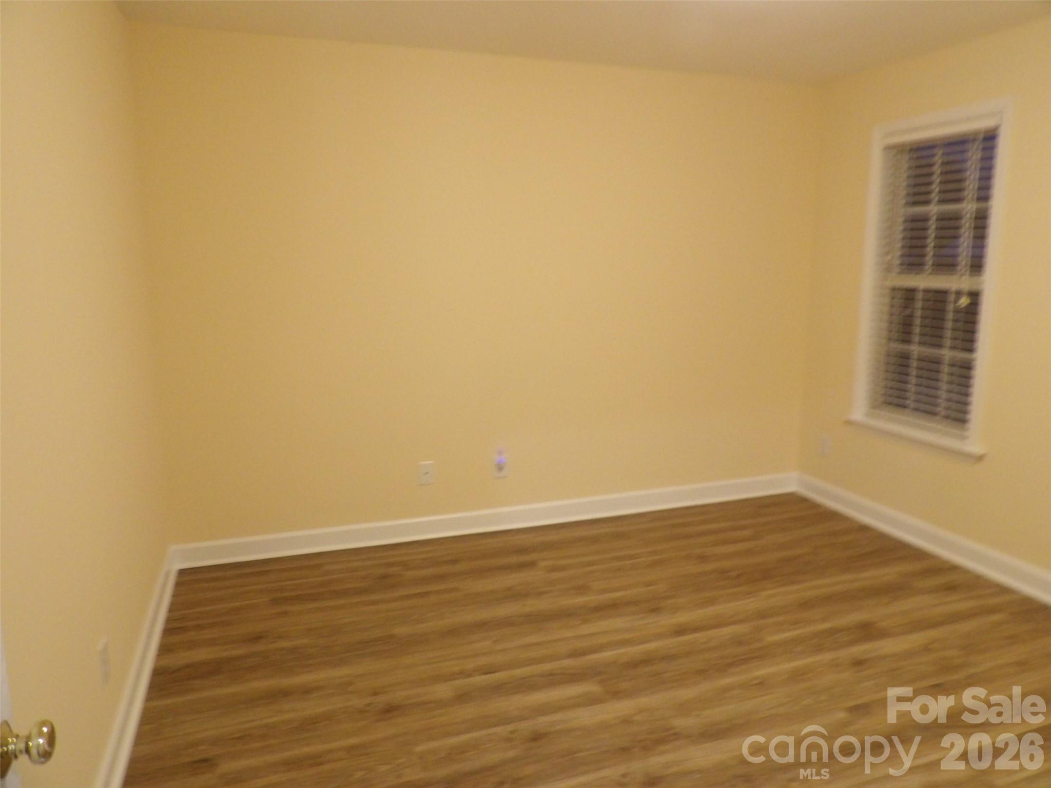 129 Walnut Avenue Yadkinville NC 27055