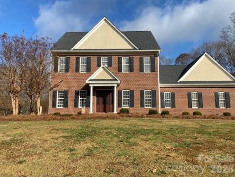 129 Walnut Avenue Yadkinville NC 27055