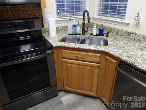 129 Walnut Avenue Yadkinville NC 27055