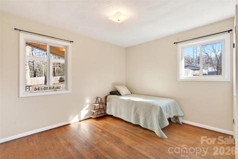 107 High Street Black Mountain NC 28711