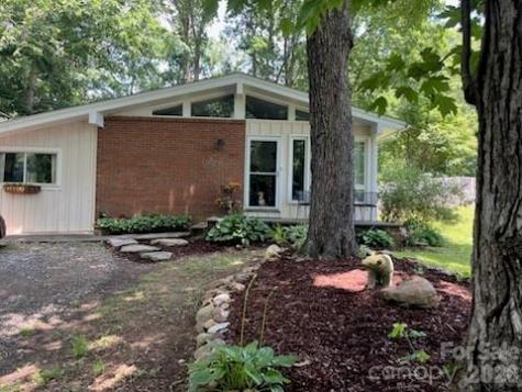 107 High Street Black Mountain NC 28711