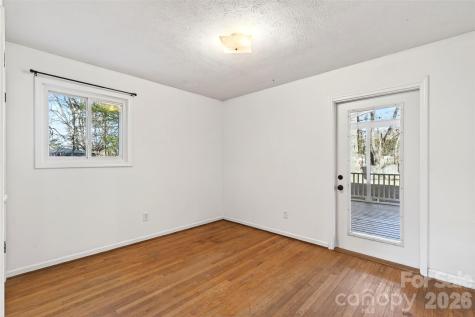 107 High Street Black Mountain NC 28711