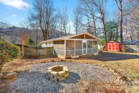 107 High Street Black Mountain NC 28711