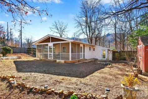 107 High Street Black Mountain NC 28711