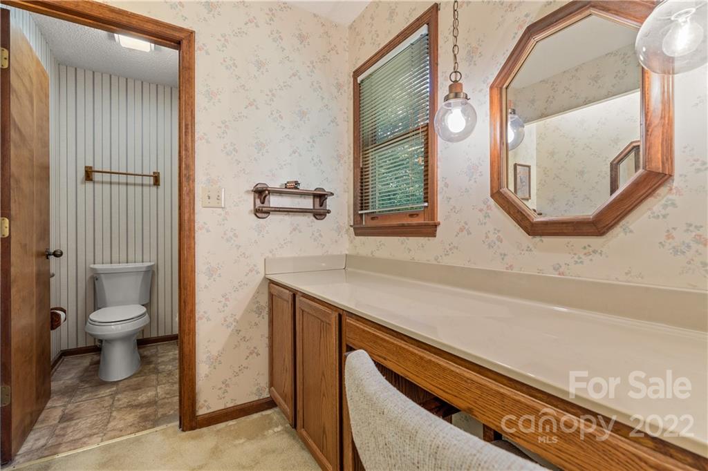 12 Glen Crest Drive Arden NC 28704